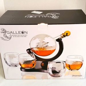 Godinger Galleon Whiskey Decanter Globe Set with 4 Etched Glasses * Brand New